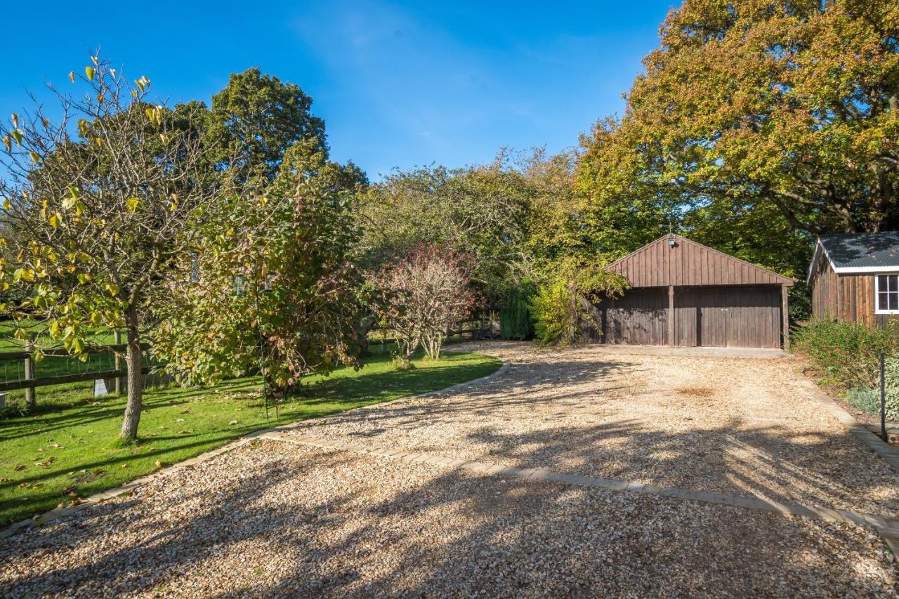 Thatched Cottage Brockenhurst Exterior foto